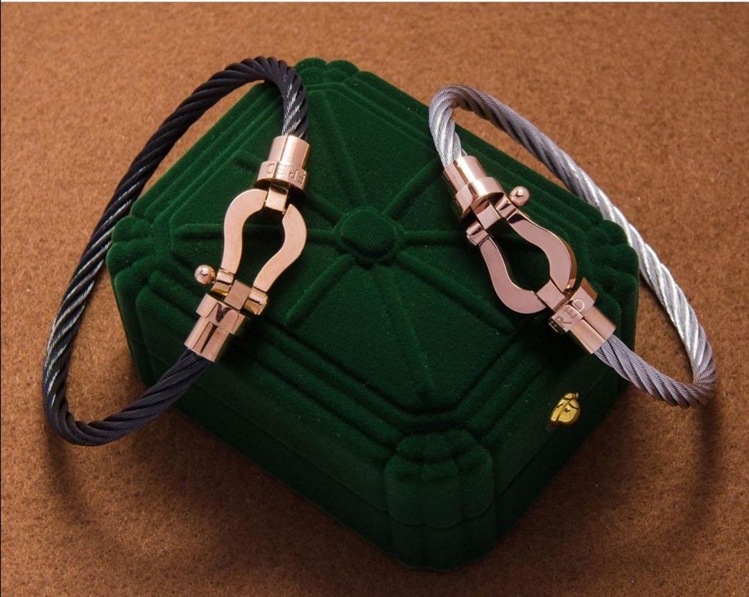 F2B2B693-D6FC-4906-ABB9-7DD5EBAB1F4A