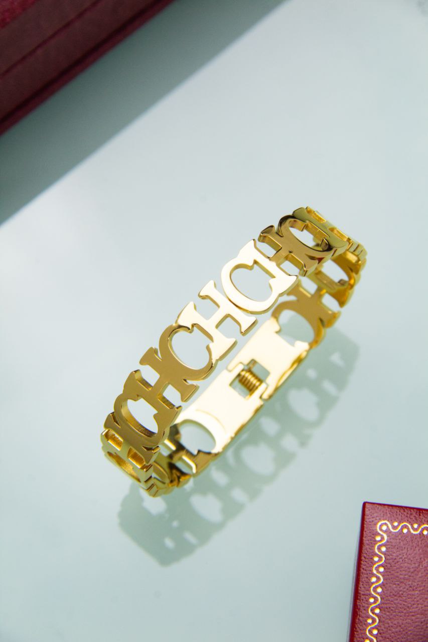 2A5FB373-A5CF-4C39-B8B6-4C87E1CB7943